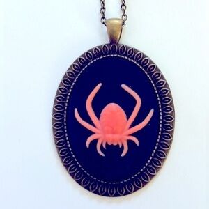 🕷️Pastel Goth Spider Cameo Necklace